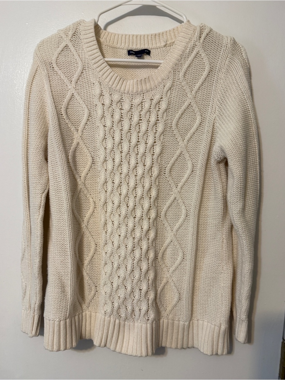 GAP Ivory Cable Knit Crewneck Sweater